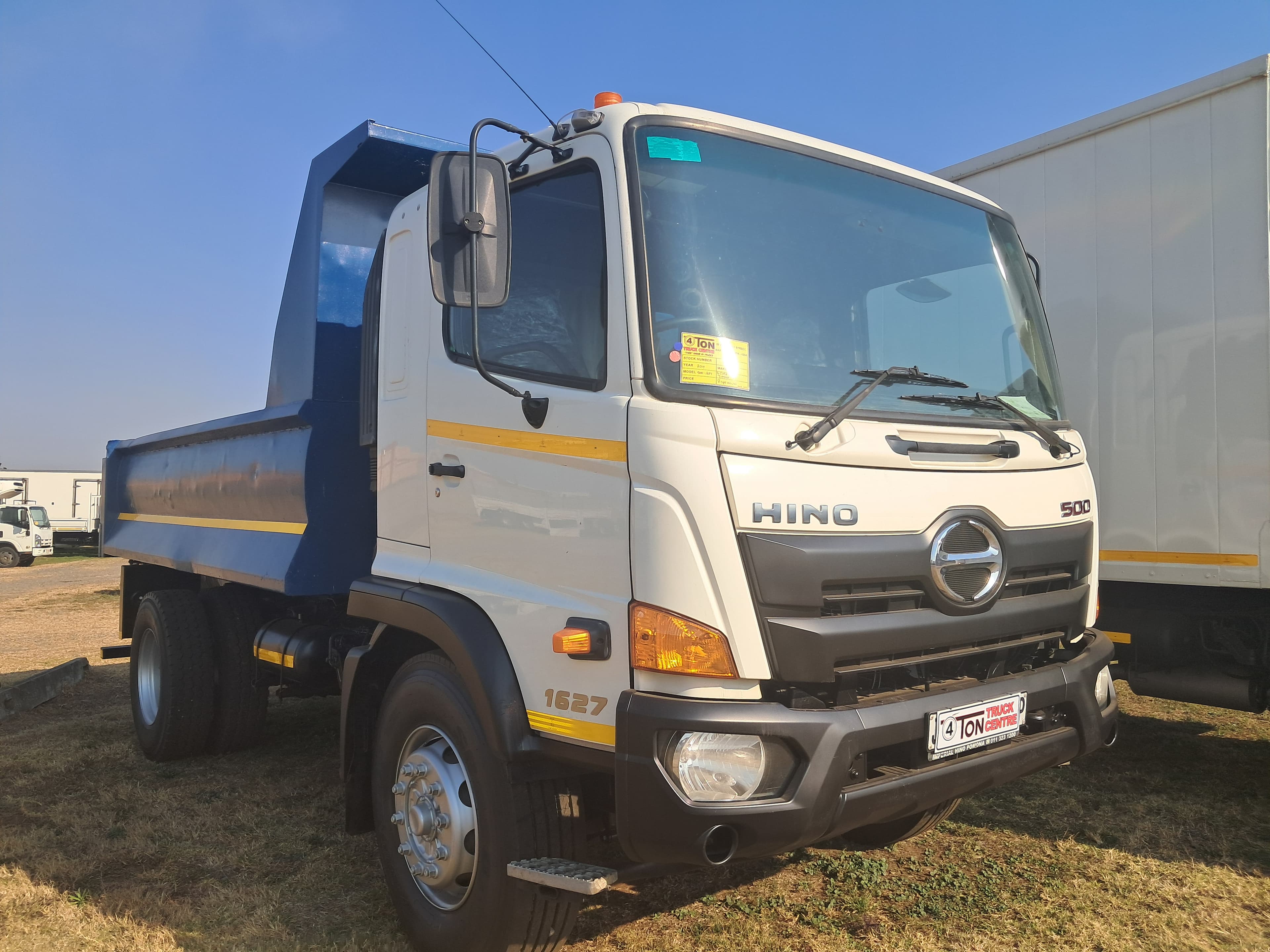 Hino 500-1627 Tipper — photo 2