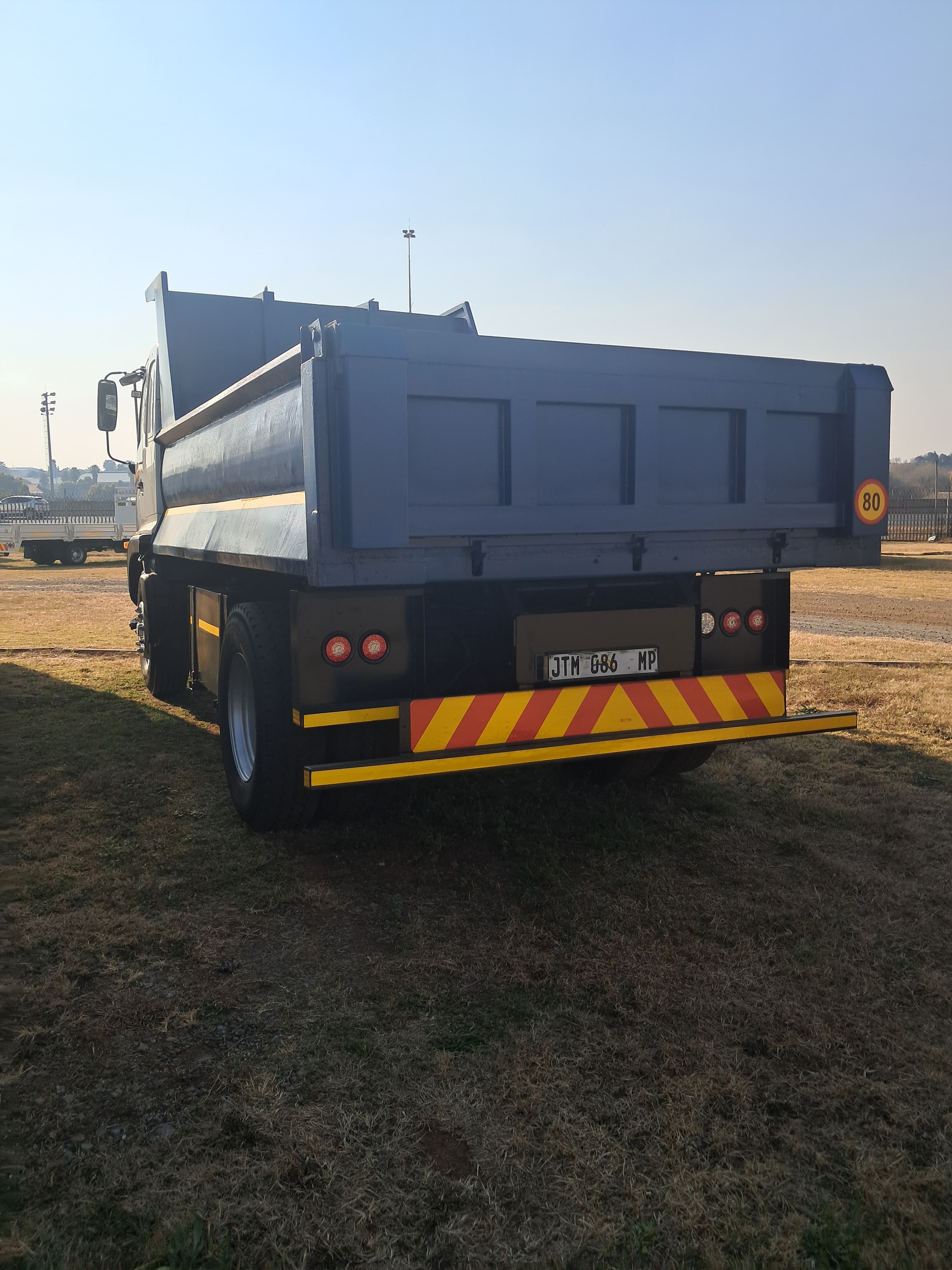 Hino 500-1627 Tipper — photo 7