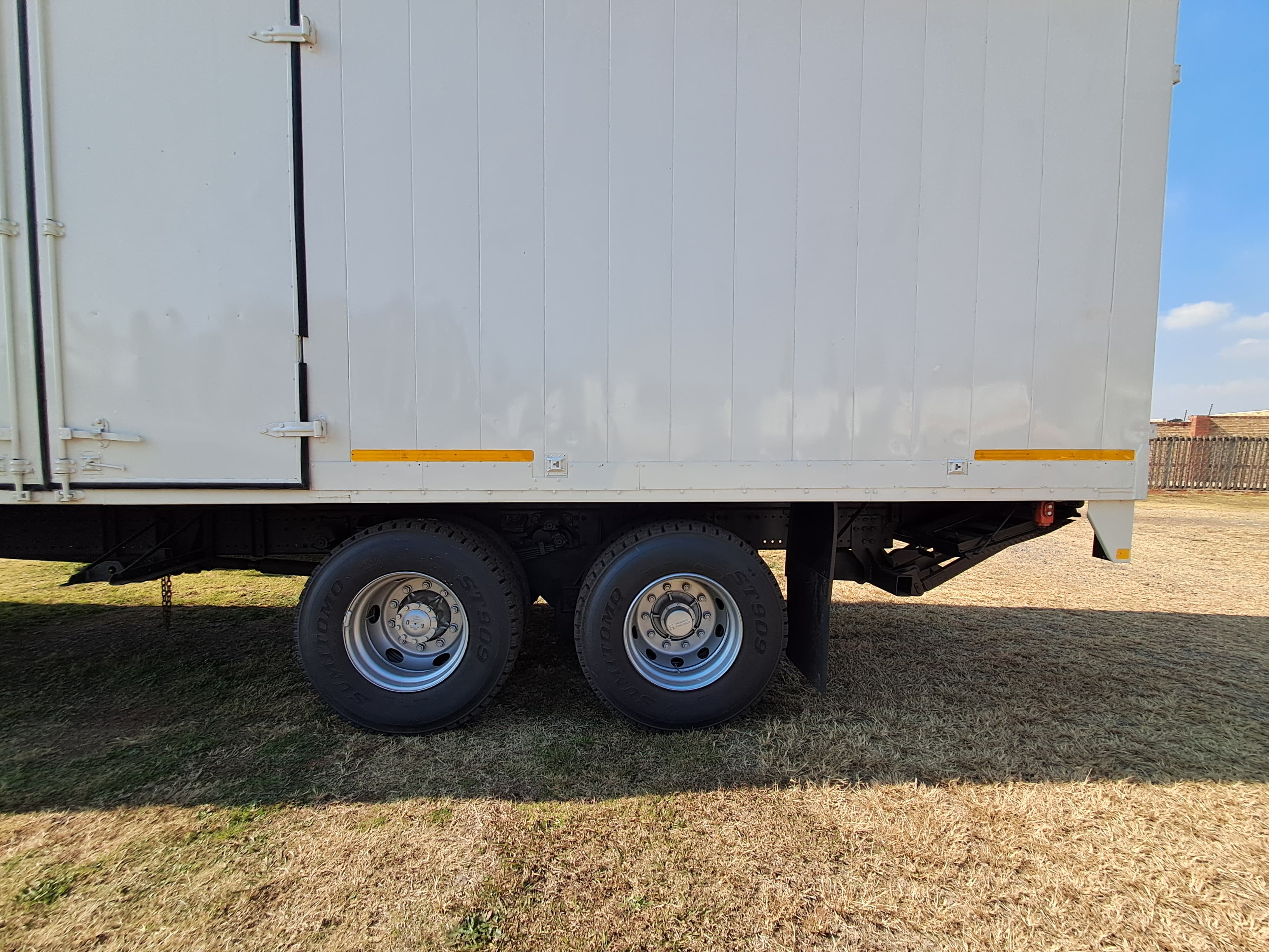 Hino 500-1627 Volume Bin — photo 5
