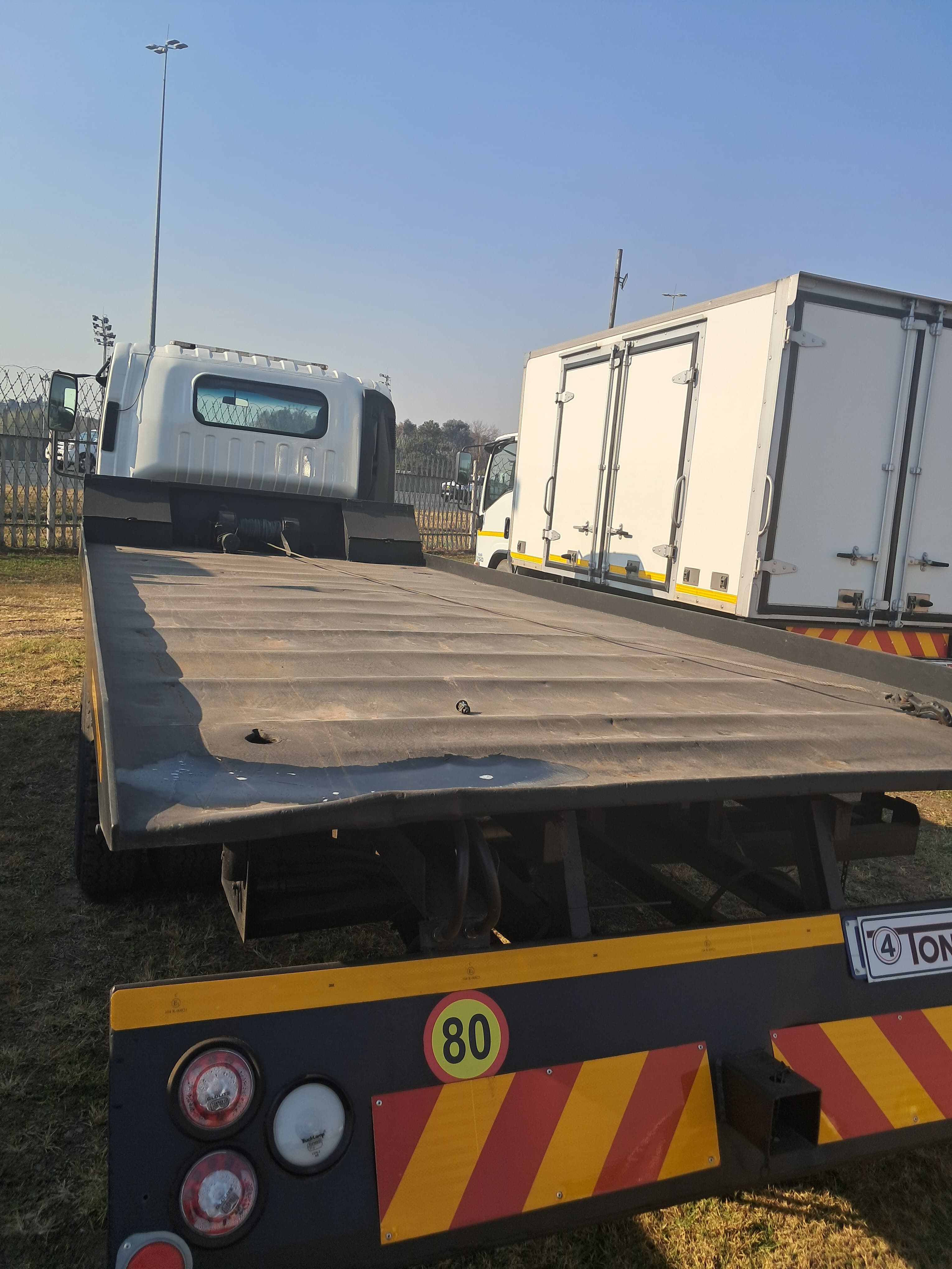 Isuzu NPR 400 Roll Back — photo 4